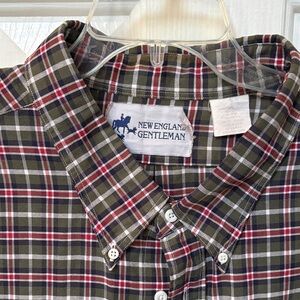 New England,Gentleman vintage button down tall Plaid Shirt - Green and Red
